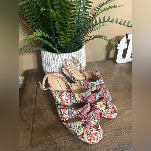 Antonio Melani Floral Heels🌹🌸🌹 Size 7 - Picture 6 of 16